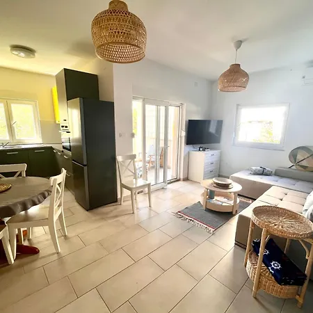 By The Sea - 23714 Lejlighed